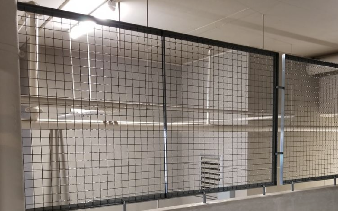Temmen paspoort Mail Applications of Woven Wire Mesh Panels | Cawire